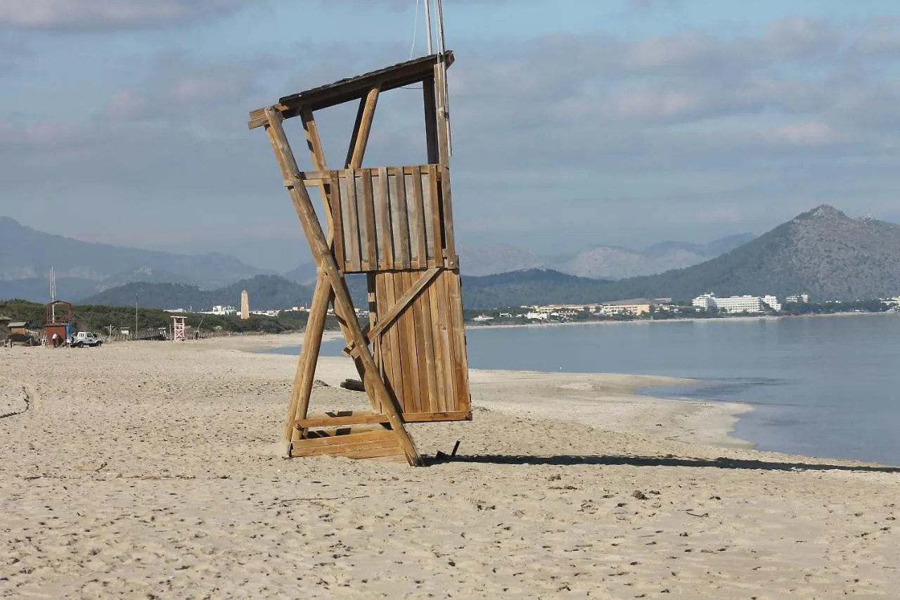 Noemi Near The Beach 坎皮卡福特 0*,